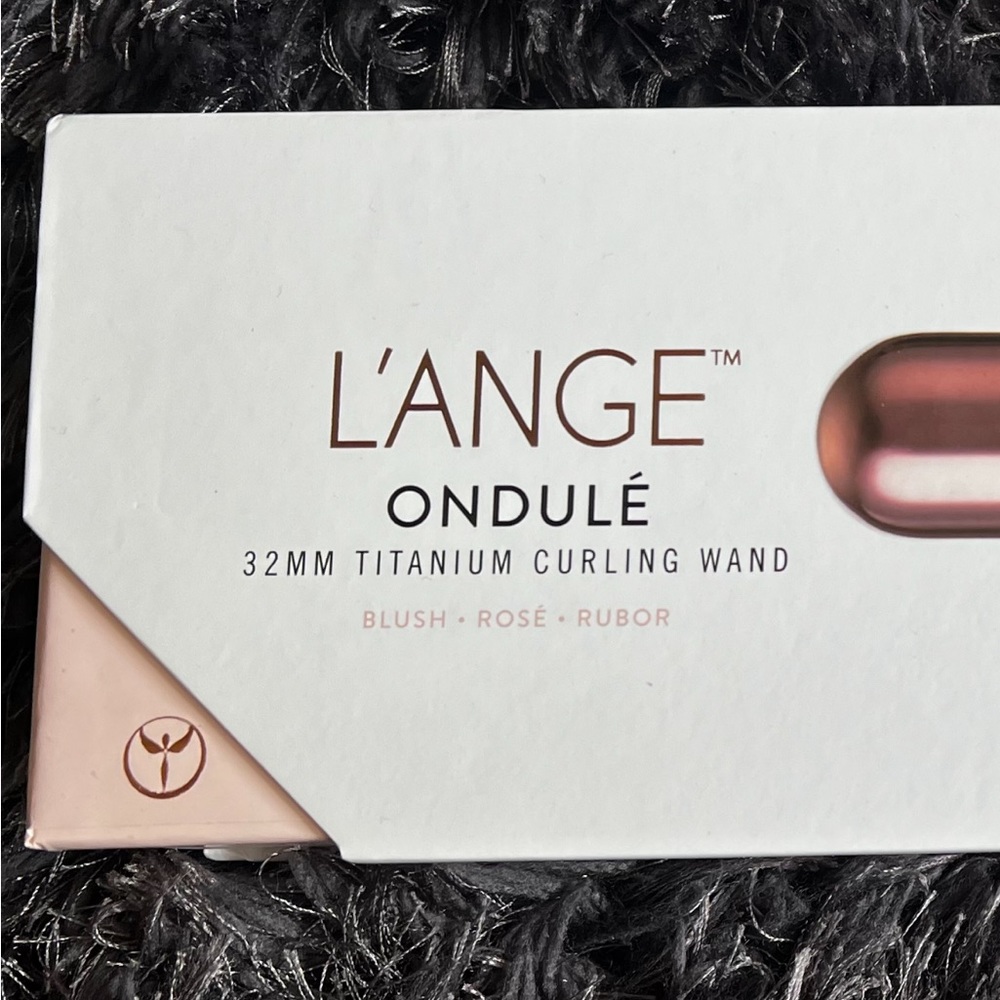 Brand New 32mm (1 1/4”) Lange Titanium Curling Wand
